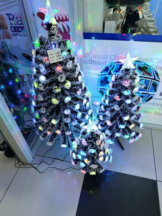 Елки искусственные