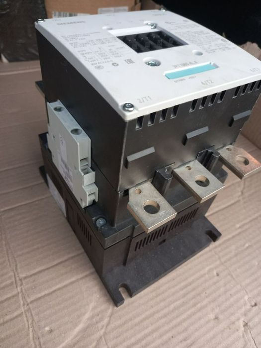 Контактор Siemens 3RT1065 6ap36