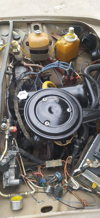 Vaz 2106 gazi bor srochna sotiladi