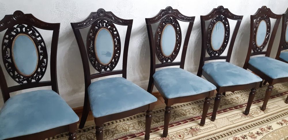 Продам стулья деревянные