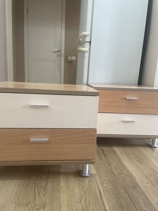 Тумба прикроватная