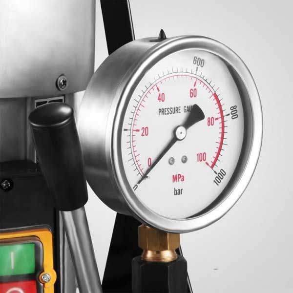 Продавам нова хидравлична станция 220V