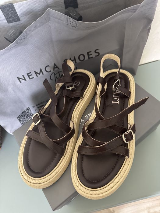 Сандали из натуральной кожи