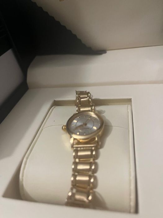 Золотые часы новые оригинал проверку прошли