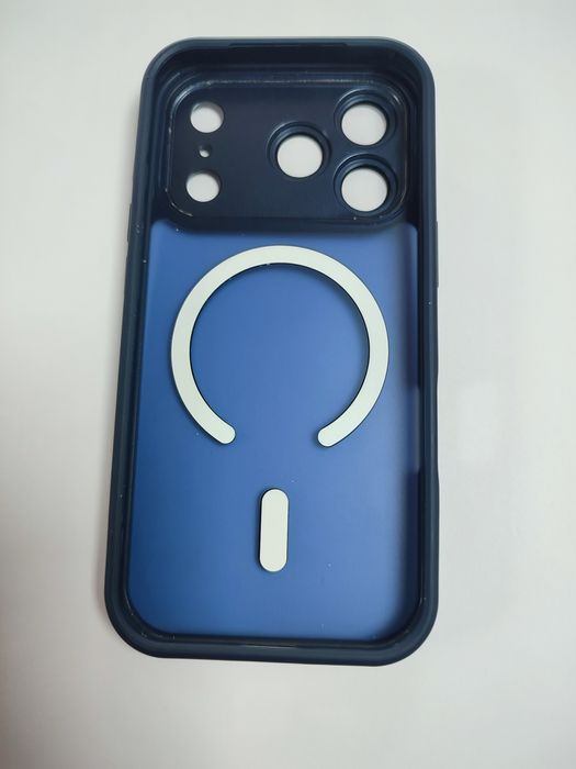 Кейс iphone 17 Pro