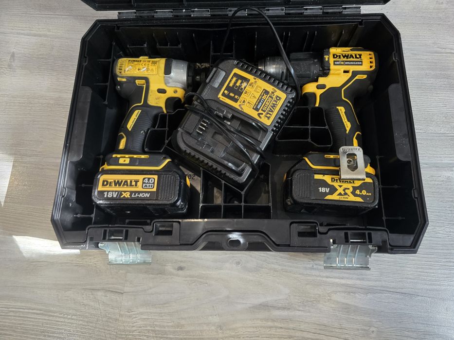 Impact si drill dewalt in stare  buna
