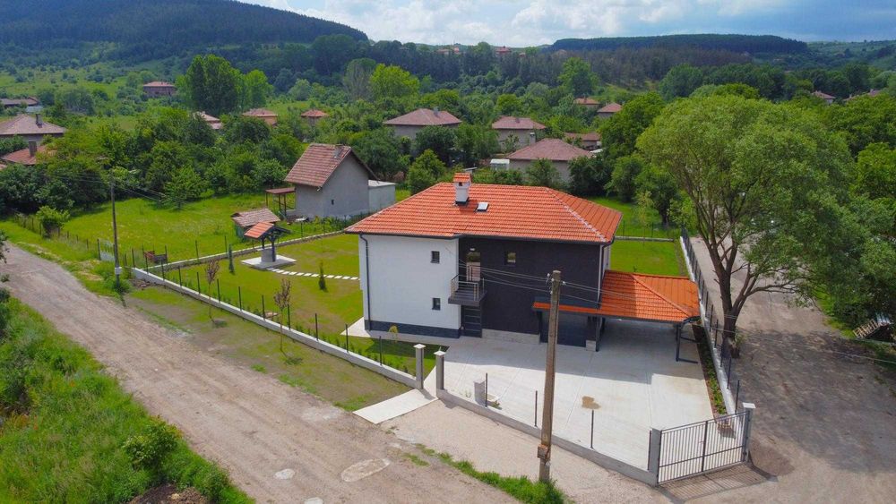 Продава се Къща в с. Гълъбник, Област Перник - 160 кв.м за 1488 €/кв.м - Снимка #2