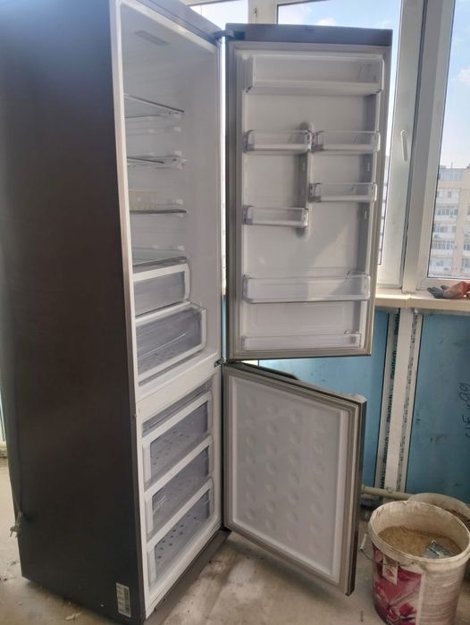 Продам холодилник Самсунг