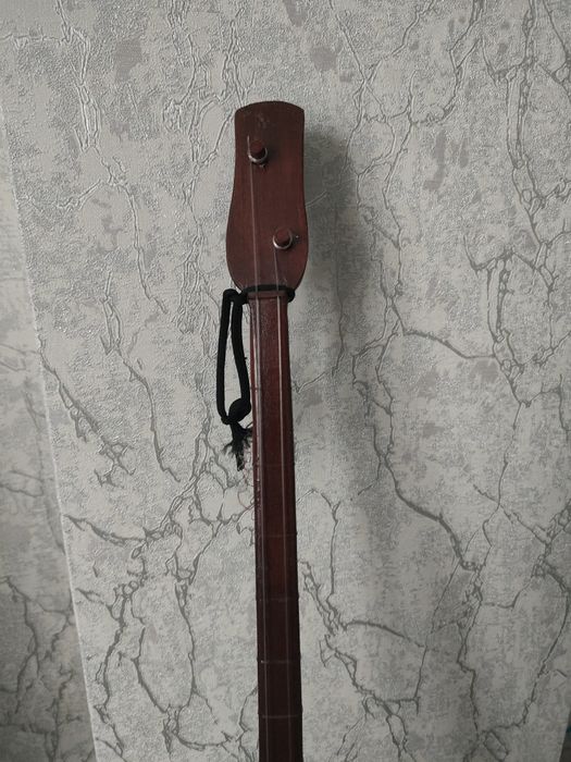 Продам домбру в отличном состоянии