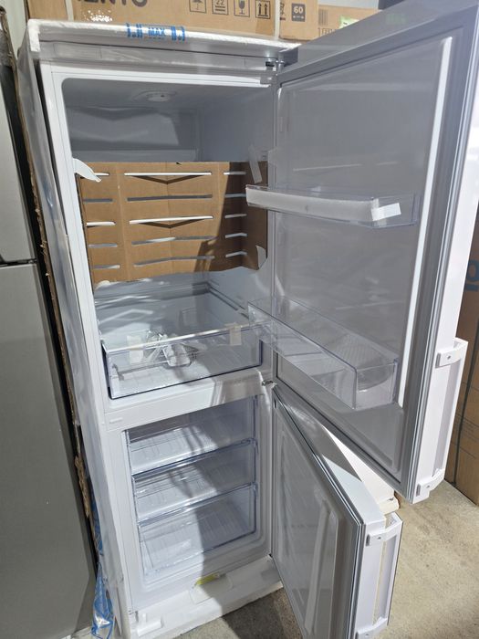 Нов хладилник/фризер Elvita 173×60 см

Елвита CKF1175V