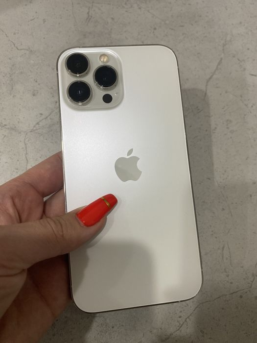 iPhone 13 Pro Max 1TB — батарея 87%