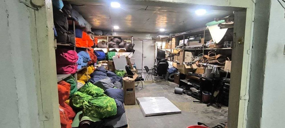Продаётся отдельно стоящее здание со всеми коммуникациями в Кибрае
