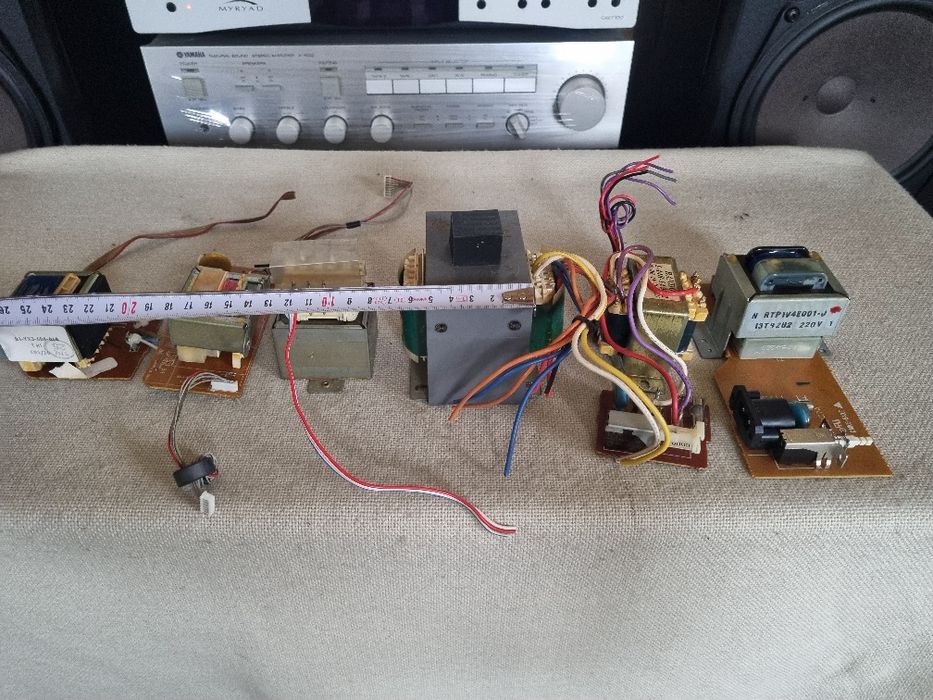 Pachet Transformatoare mici+traf Denon . Perfecta stare.