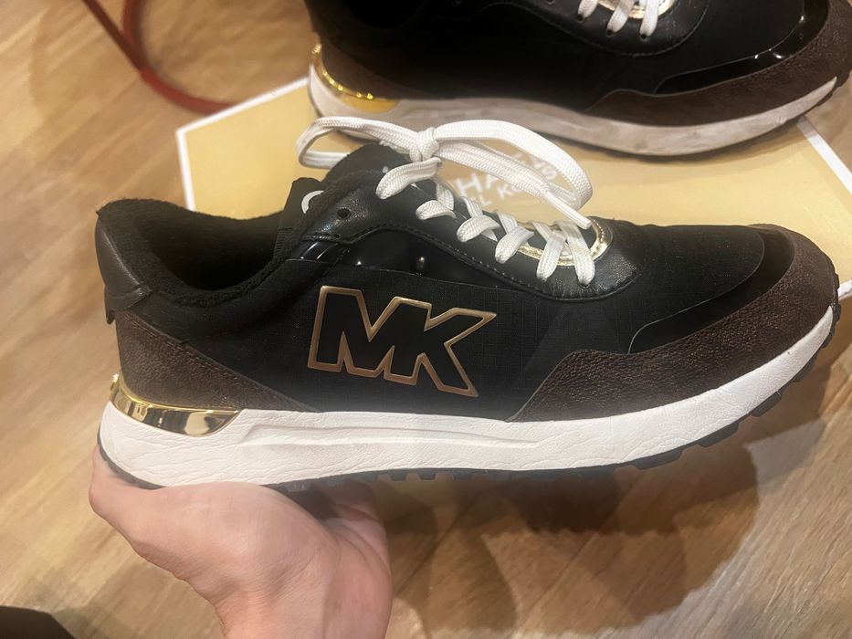 Michael kors обувки