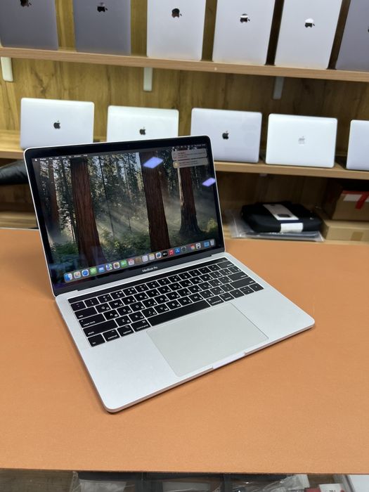 MacBook Pro 13 inch Touch Bar