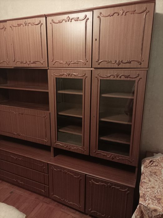 Стенка Румыния цвет орех