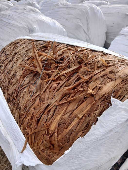 Vând baloti infoliati