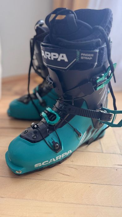 Clapari de tura femei Scarpa GEA 245 39 emerald/black