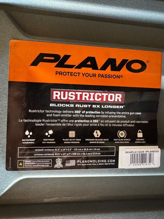 Vând cutie arme Plano Rustrictor NOUA