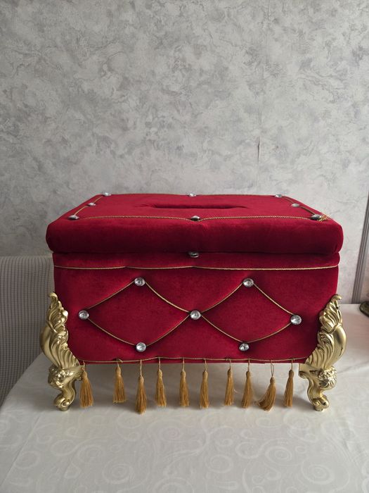 Той сандық. Қуаныштарыңызда қолданыздар.