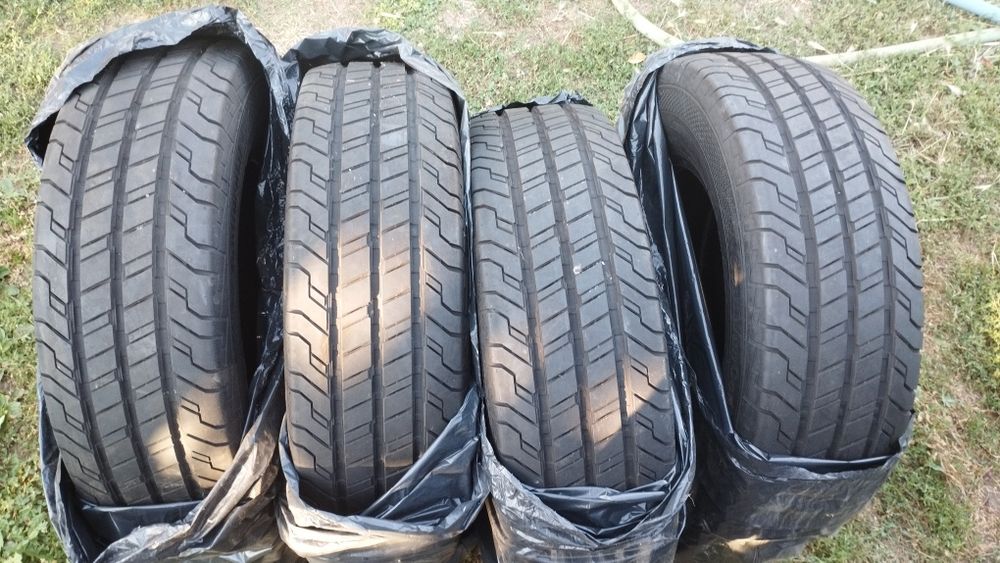 Continental VanContact 225/75/16