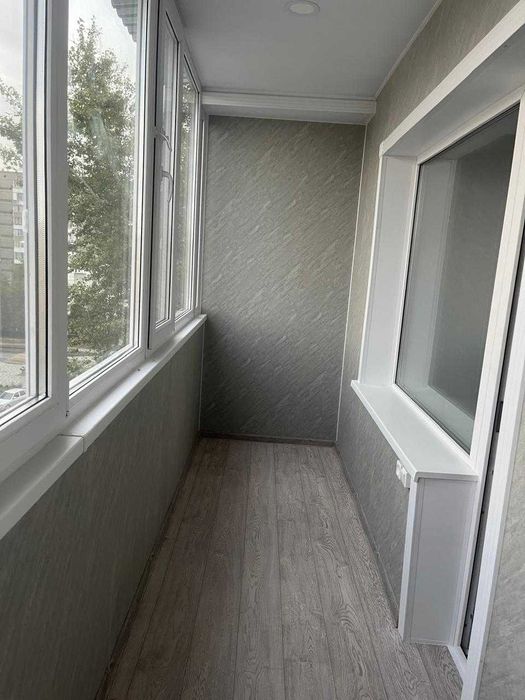 Срочно сдам 3-х комнатную в центре.