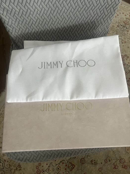 Туфли от бренда Jimmy Choo