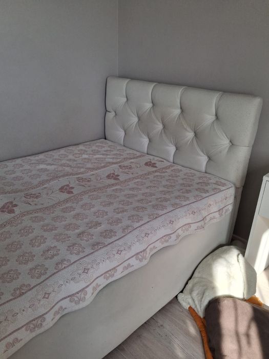 Продам кровать 1,5 спальная