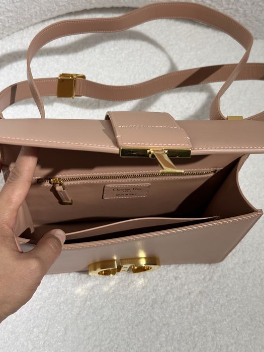 Кожаная сумка Dior 30 Montaigne