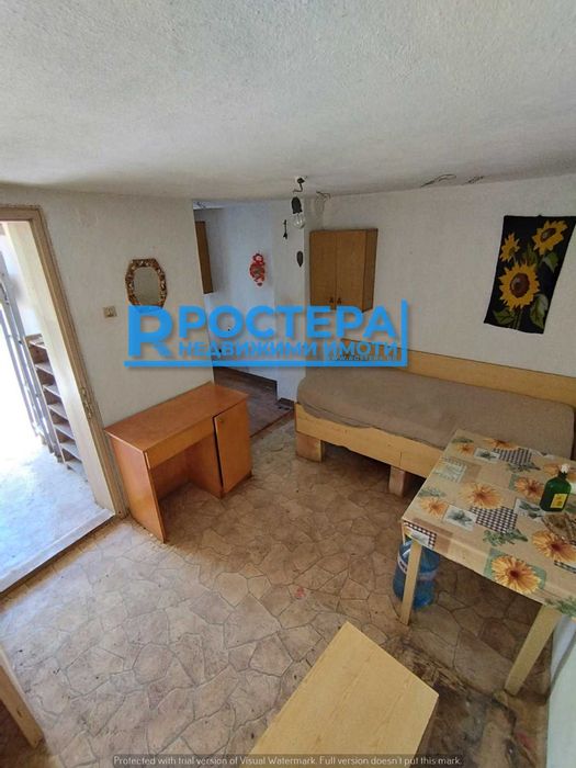 Вила с Ток, Вода, Кладенец! Местност Драката,  200м. от Главен Път