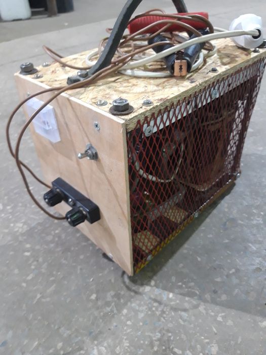 Автомобильное зарядное на камазы