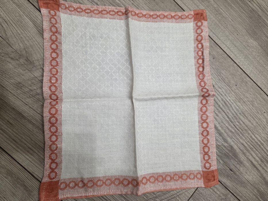 Салфетки сервировочные.