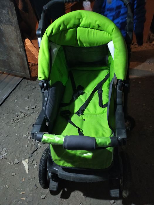 Коляска всесезонная