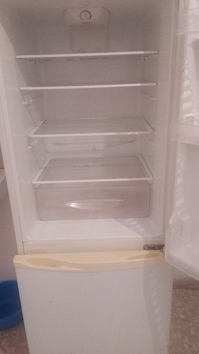 Холоделник продам