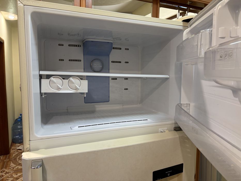 Холодильник Samsung 83x75