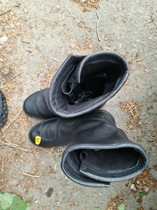 Vand ghete moto din piele