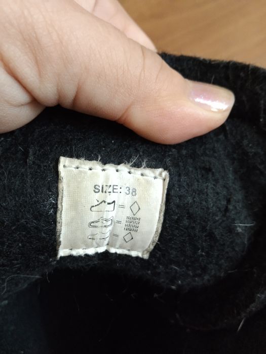 Продам хокейные коньки