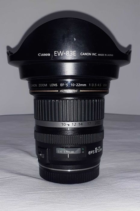 Canon EF-S 10-22 MM cu accesorii ca nou!