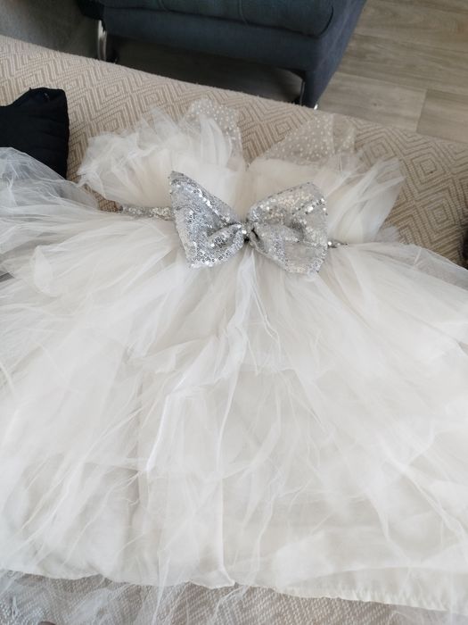 Продам праздничное платье