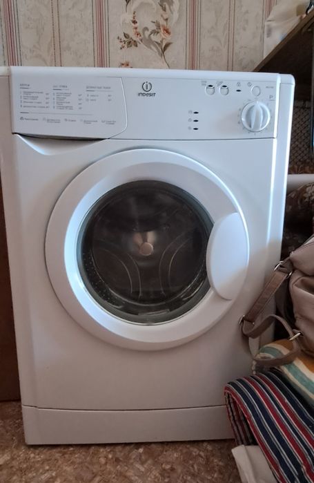Стиральная машина INDESIT WIU 100