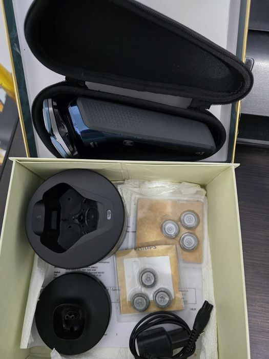 Aparat de barbierit Philips 7000 S7786/55  umed /uscat , SkinIQ