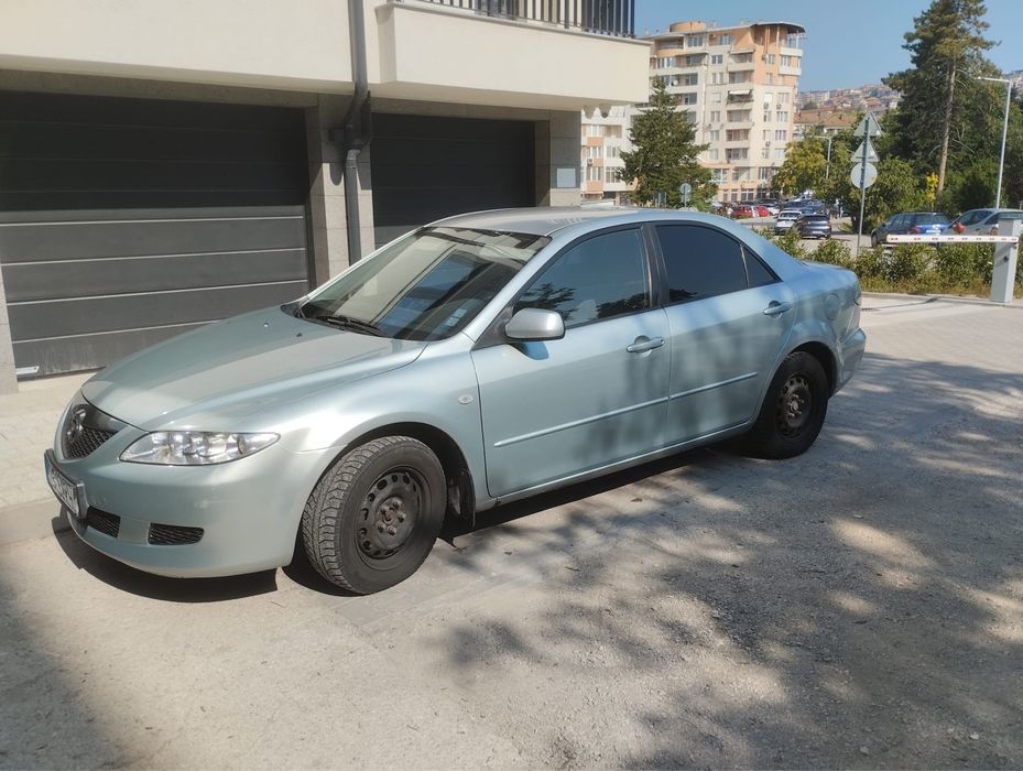 Mazda 6.