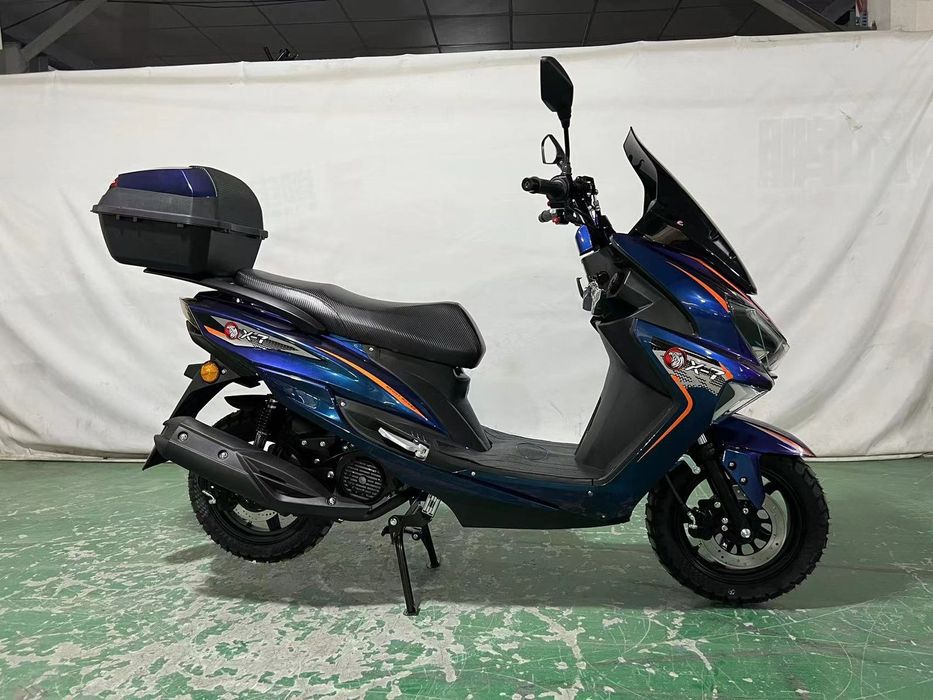 Скутер  Х 7 продам