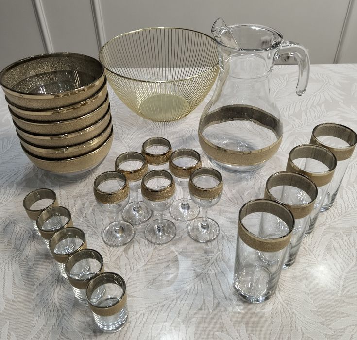 Посуда/ рюмки/стаканы/графины