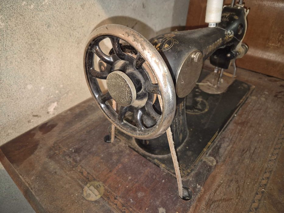 Masina de cusut veche Durkopp