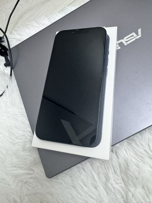 Продам Iphone 13, в хорошем состоянии