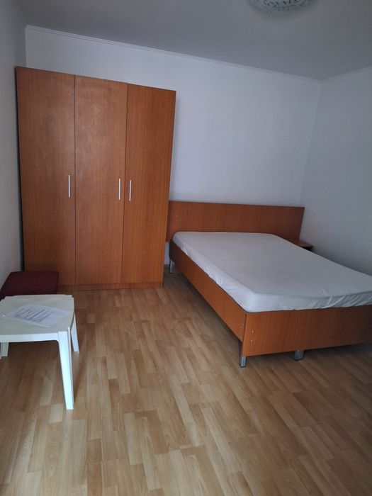 Inchiriez garsoniera in vila