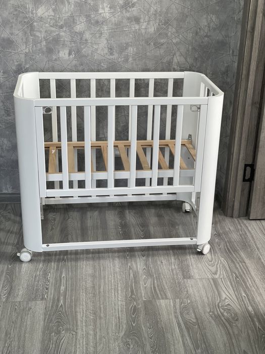 Кроватка приставная для новорожденных