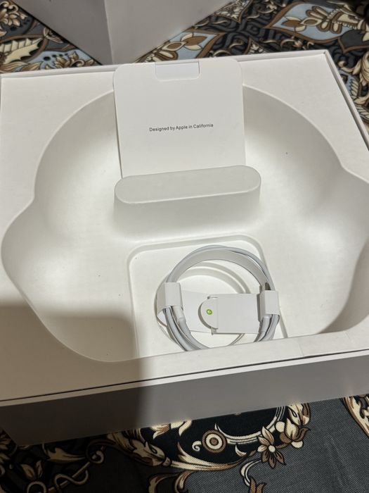 AirPods Max(почти новые)