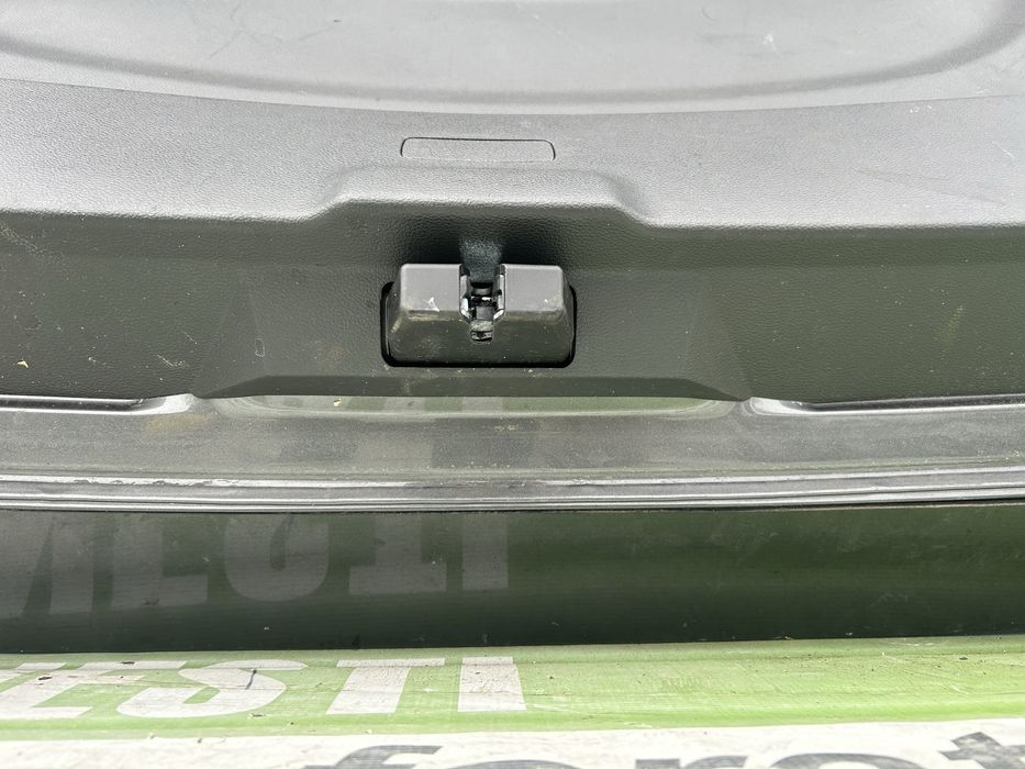 Broască haion Ford Kuga 2016